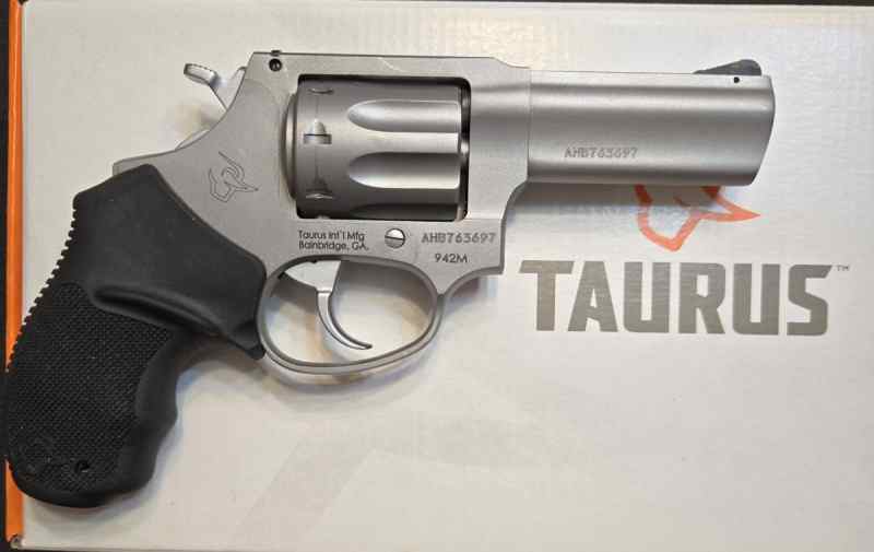Taurus 942M right May2025.jpg