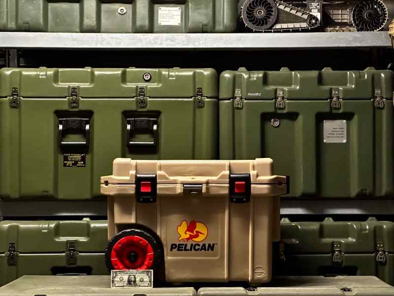 PELICAN ELITE WHEELED COOLER