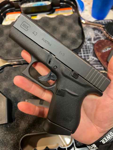 Glock 43 w HH holster 