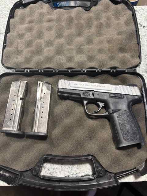 Smith &amp; Wesson SD9VE 9mm $300