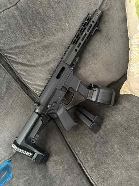 Angstadt Arm AR9 - Trade