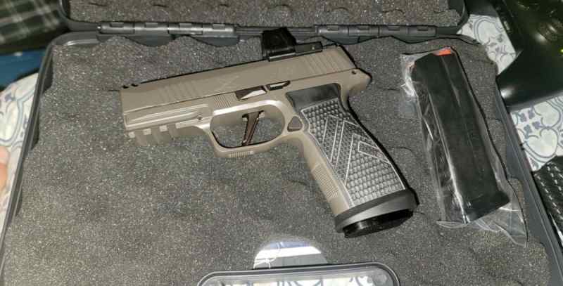 Sig Sauer 365 AXG Legion w/o optic 