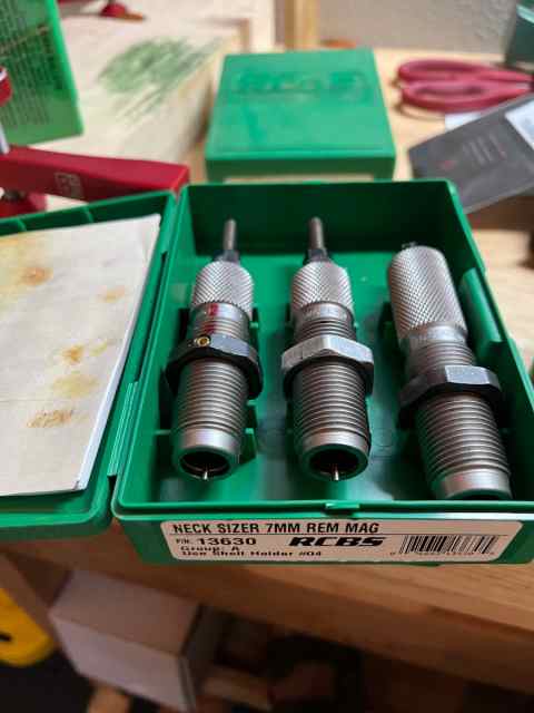 7mm mag brass &amp; seaters 