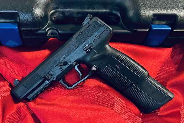 FN 5.jpg