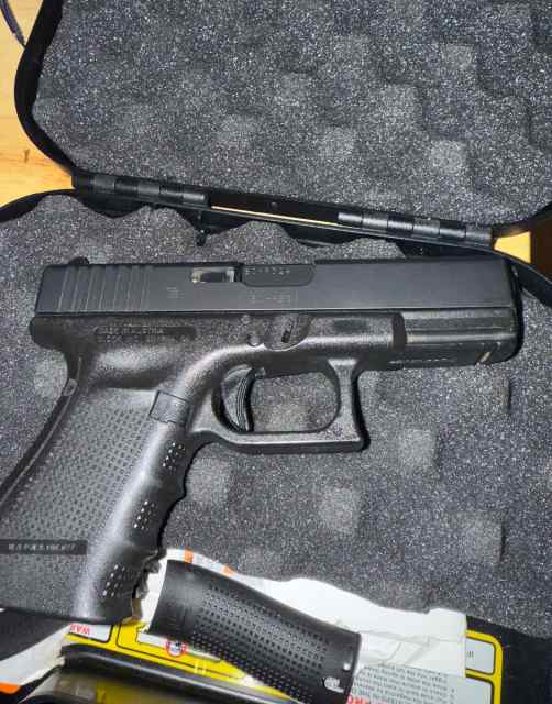 GLOCK 19 GEN 4 9MM