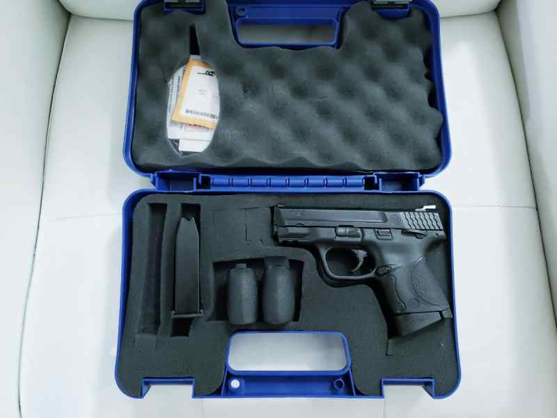 Smith and Wesson M&amp;P 40C