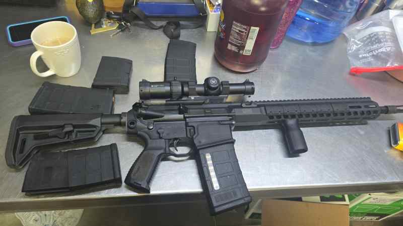 Sig 716i Tread with 1-8 strike eagle