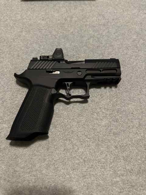 Sig Sauer P320 X-Carry 