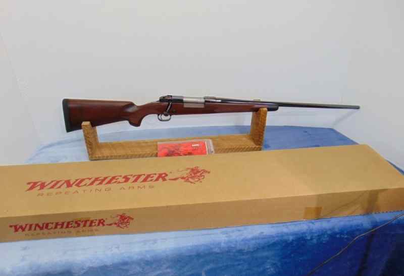 WINCHESTER MODEL 70 SUPER GRADE 30-06 SPRG 