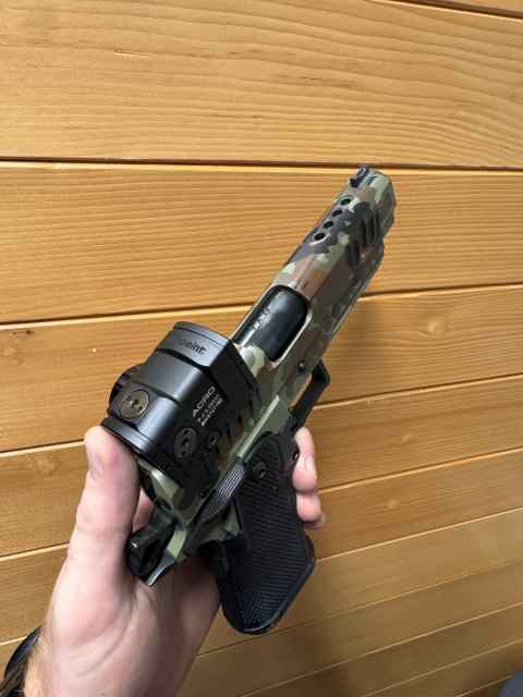 Staccato P ported with PT grip