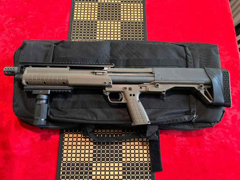 KELTEC KSG Tactical, pump-action shotgun