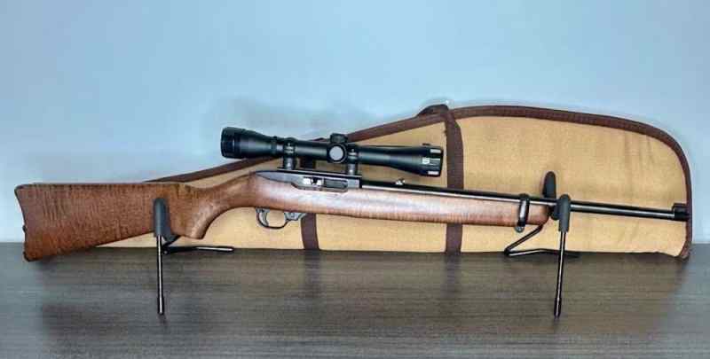 RUGER 10/22 Carbine 22LR SIMMONS Scope 