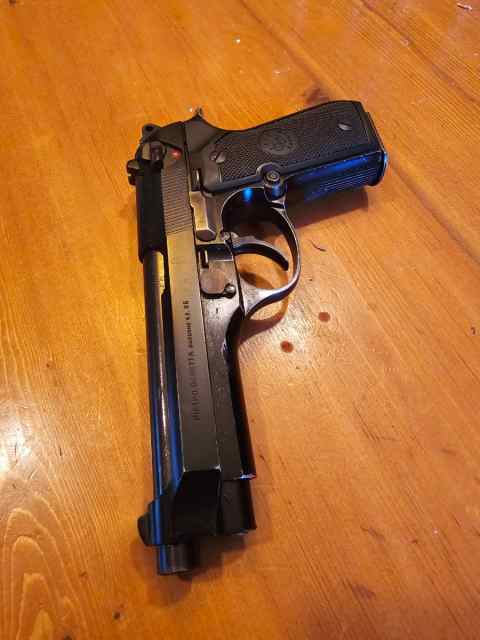 Beretta 92 SB