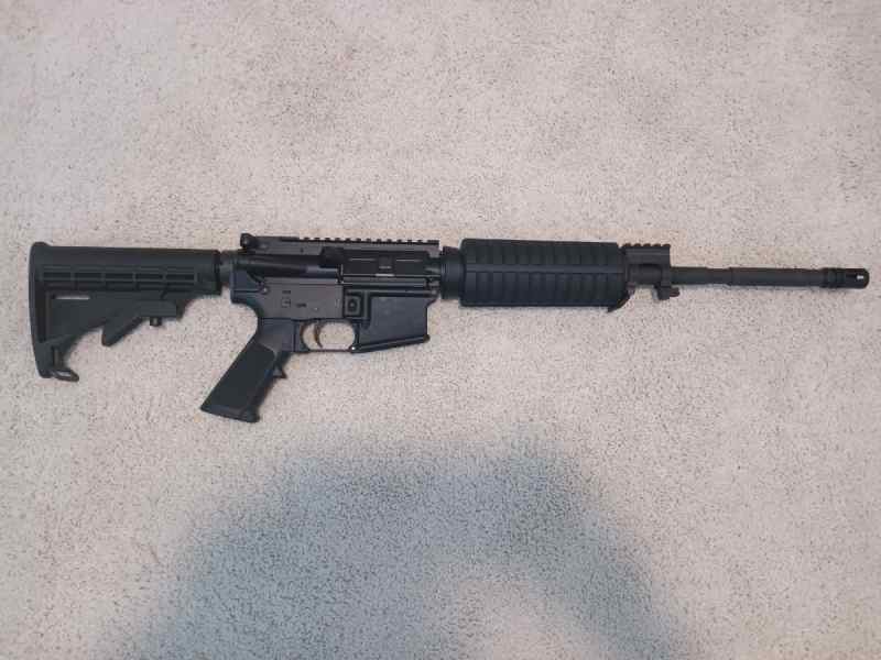 Windham Weaponry SRC 5.56mm Black Semi Auto Rifle 