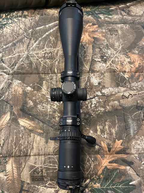 Nightforce SHV 5-20x56 MOA Center ILLUMINATE Scope