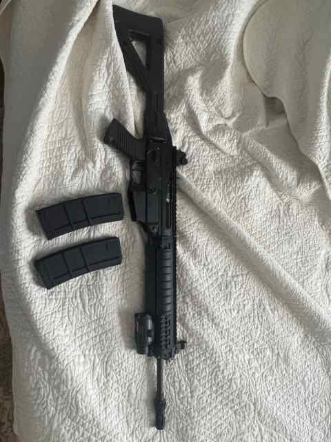 Rare Sig Swat 5.56 gun case and 2 mags 
