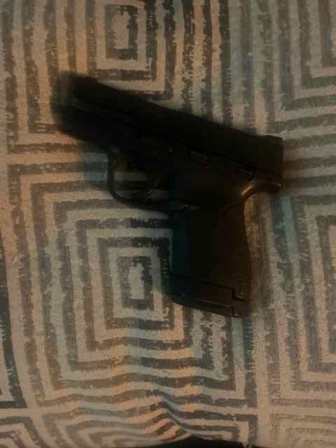 M&amp;P 9mm shield 