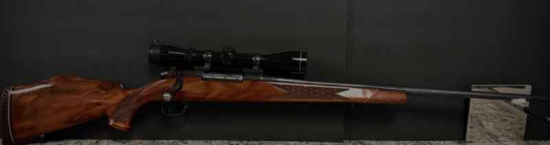 WEATHERBY MARK V 300 MAGNUM RIFLE 