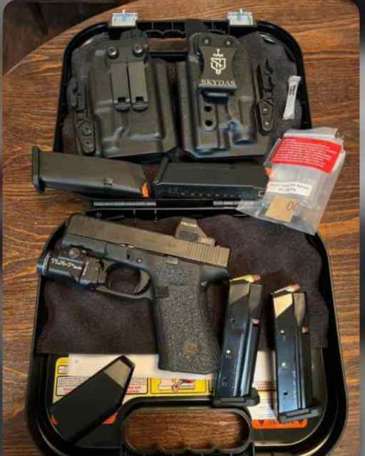Glock 43x MOS 9mm w/Holosun 507K TLR-7 flashlight