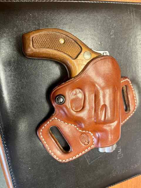 Smith &amp; Wesson model 640-1 - .357 magnum