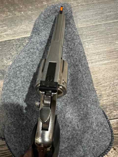 Colt Rev.jpg