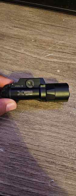 Surefire x300Ultra B 