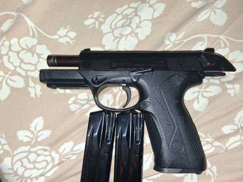 Beretta px4 storm 9mm