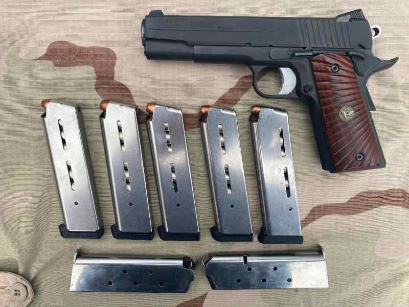 Sig GSR 1911.jpg