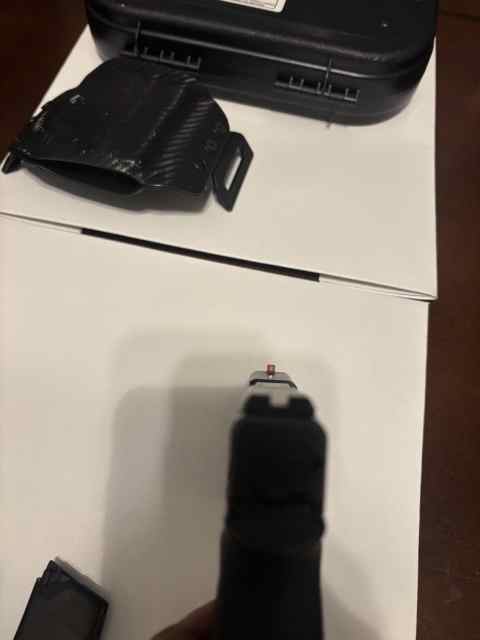 GLOCK 43 WITH NICE  EXTRAS