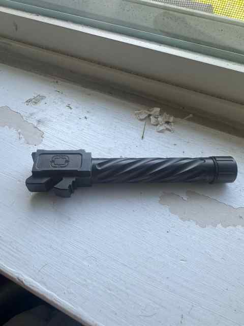 Glock 19 threaded barrel 