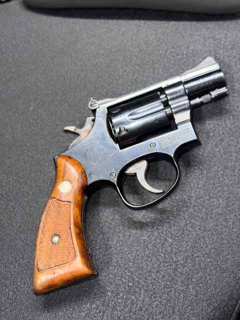 Smith and Wesson 15-4 snub