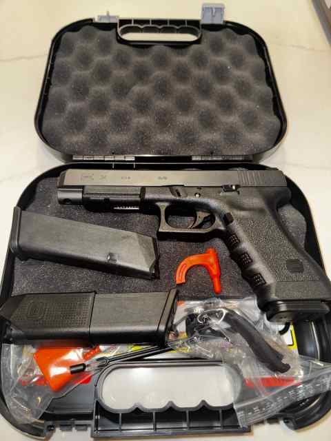 Glock 34 Gen 4 Brand new in box 9mm