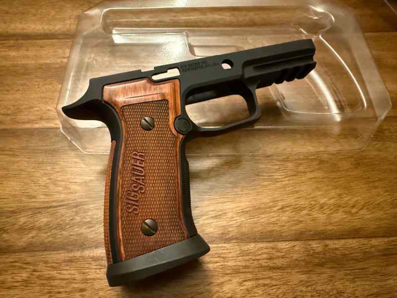 Sig Sauer P320 AXG aluminum grip with mag funnel