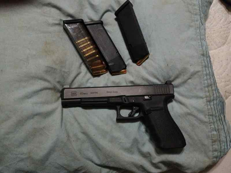 Glock G40
