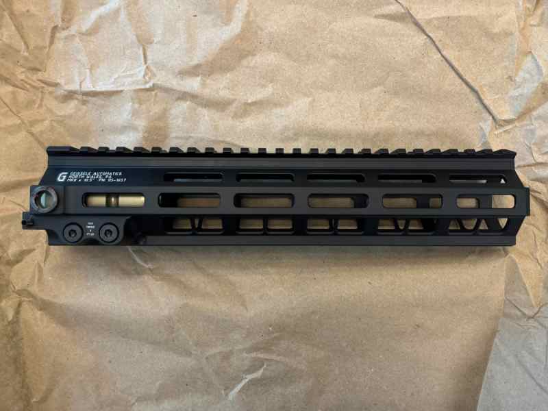 Geissele 10.5 MK8 Rail right side.jpg