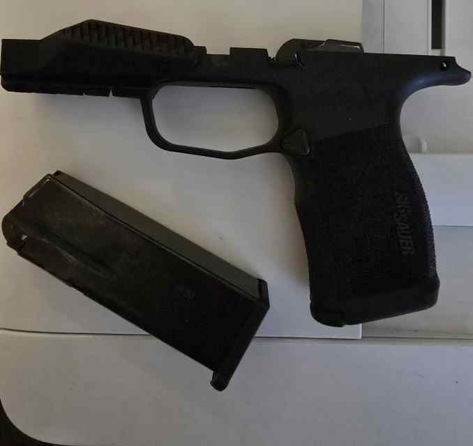 xl p365.jpg